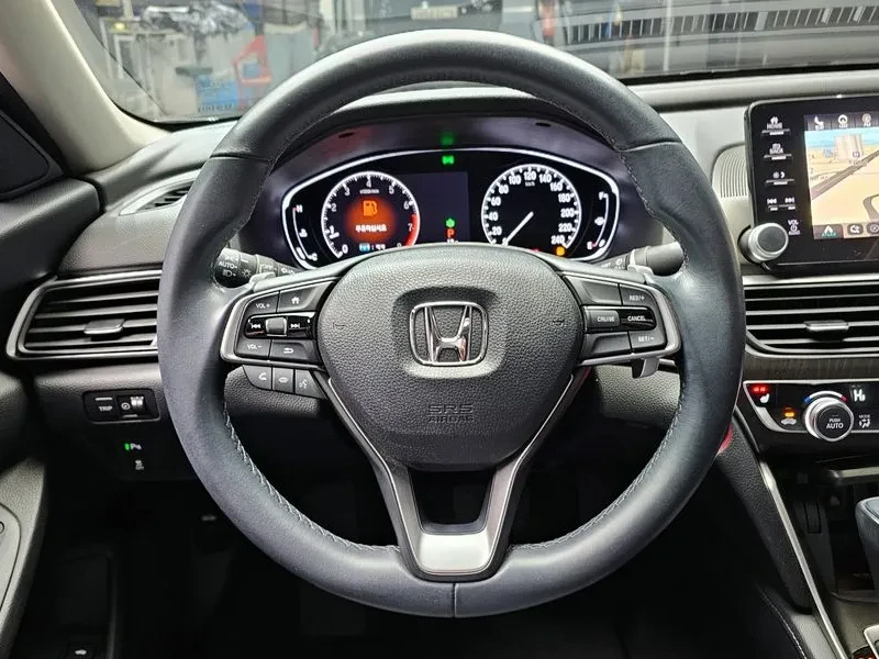 Honda Accord Generation 1.5 Turbo, снимка 13 - Автомобили и джипове - 55921586