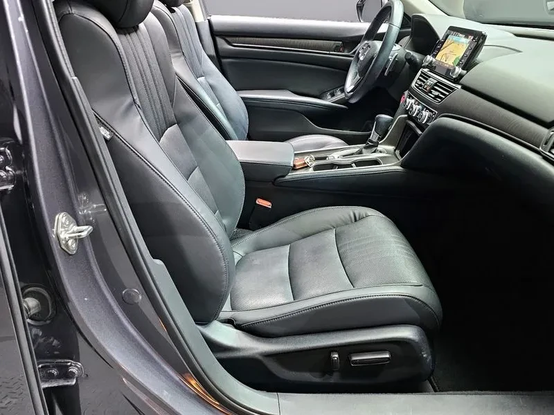 Honda Accord Generation 1.5 Turbo, снимка 11 - Автомобили и джипове - 55921586