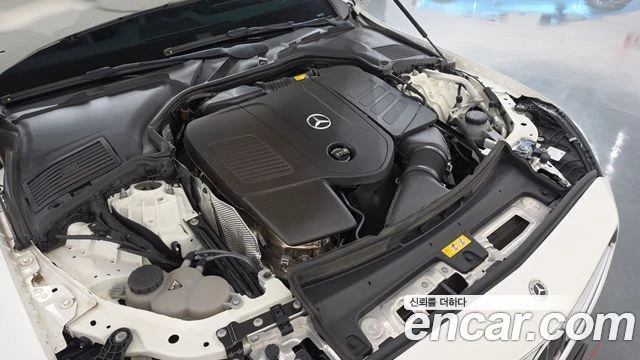Mercedes-Benz C 200, снимка 6 - Автомобили и джипове - 56077580