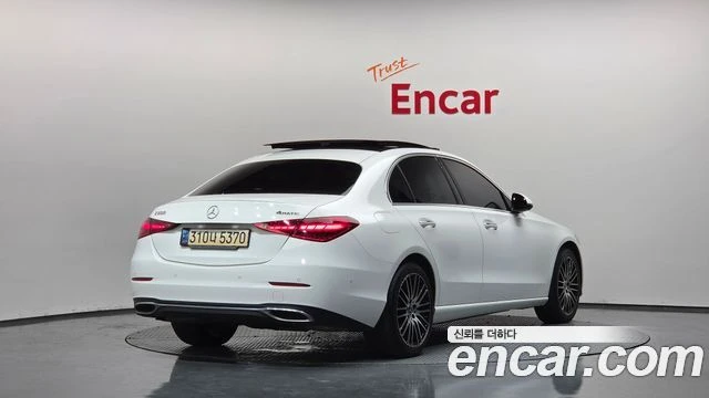 Mercedes-Benz C 200, снимка 2 - Автомобили и джипове - 56077580