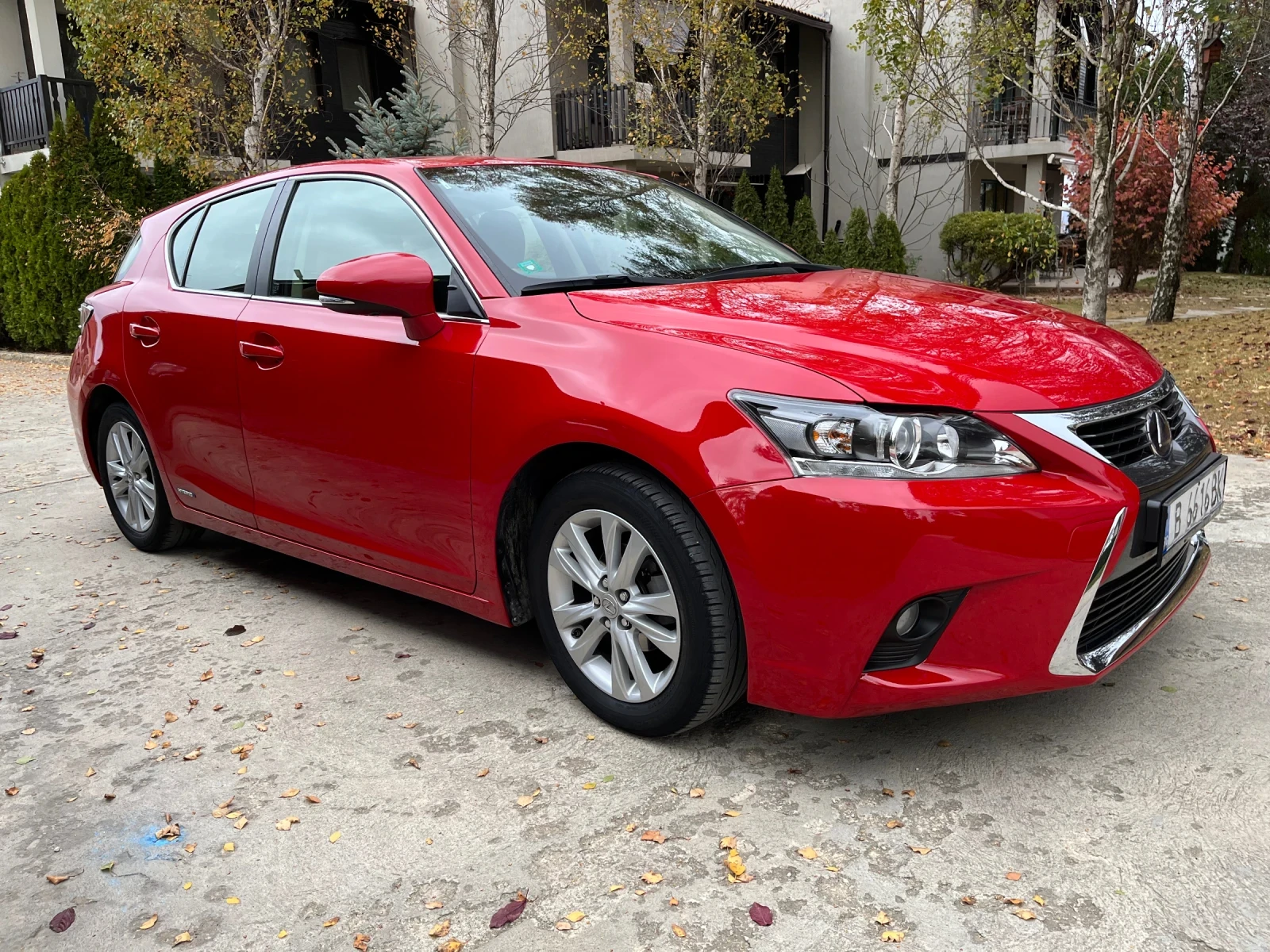 Lexus CT 200h 1.8 хибрид - изображение 5