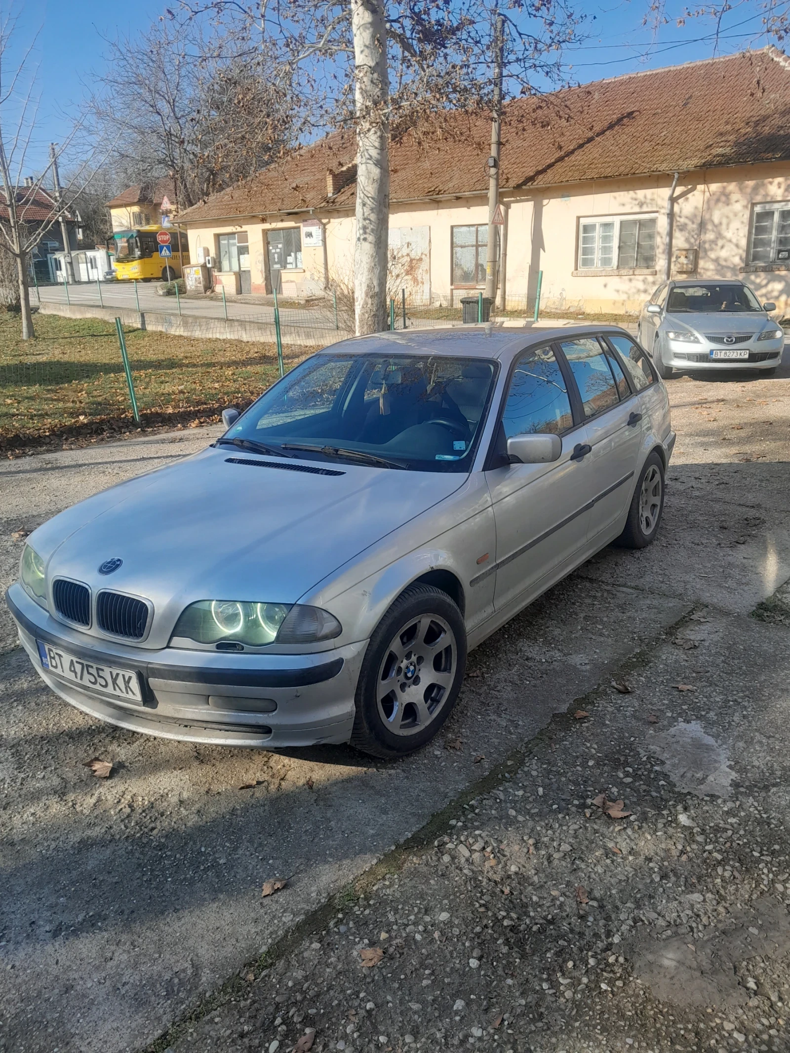 BMW 318 Комби - изображение 4