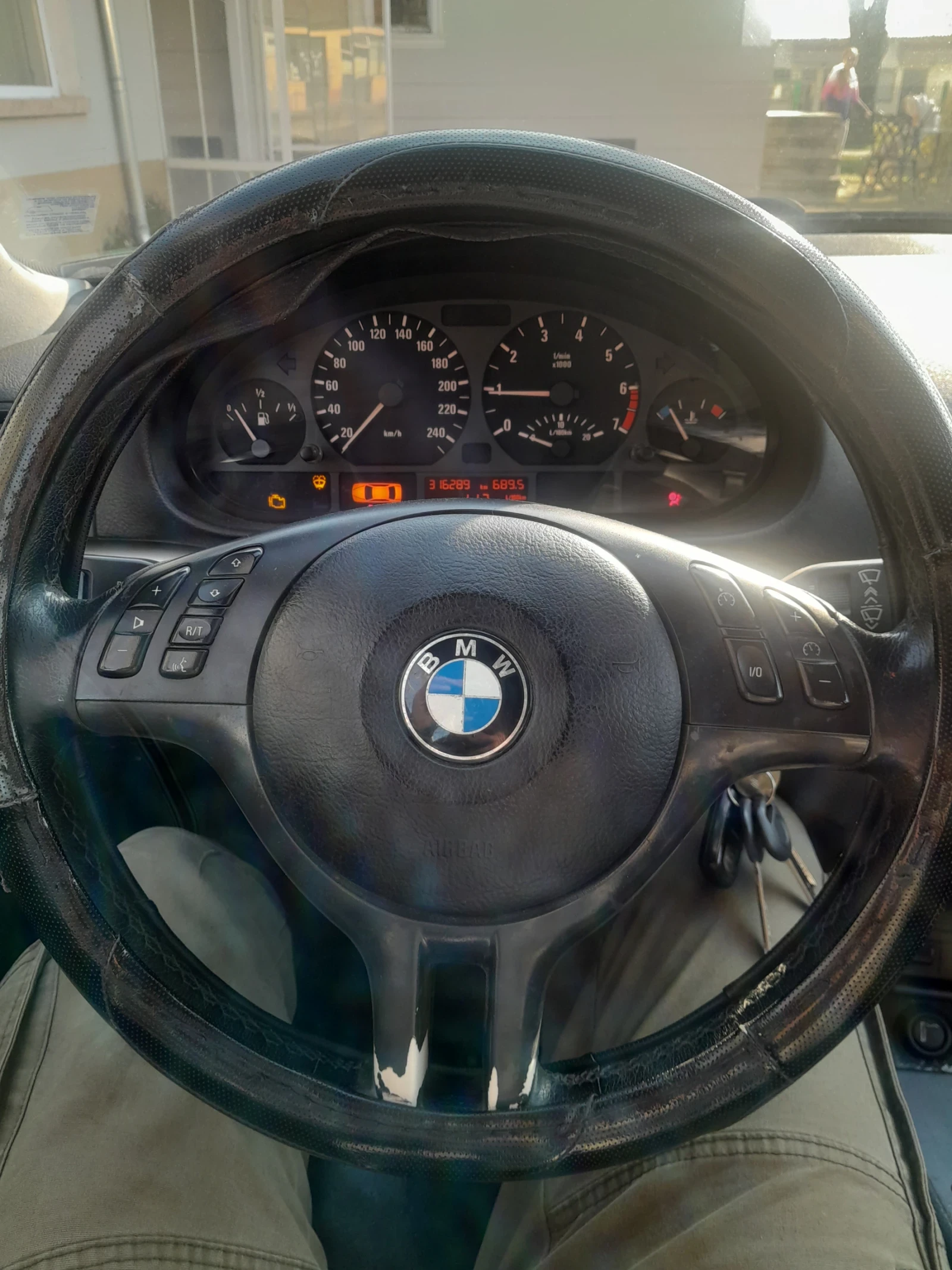BMW 318 Комби - изображение 3