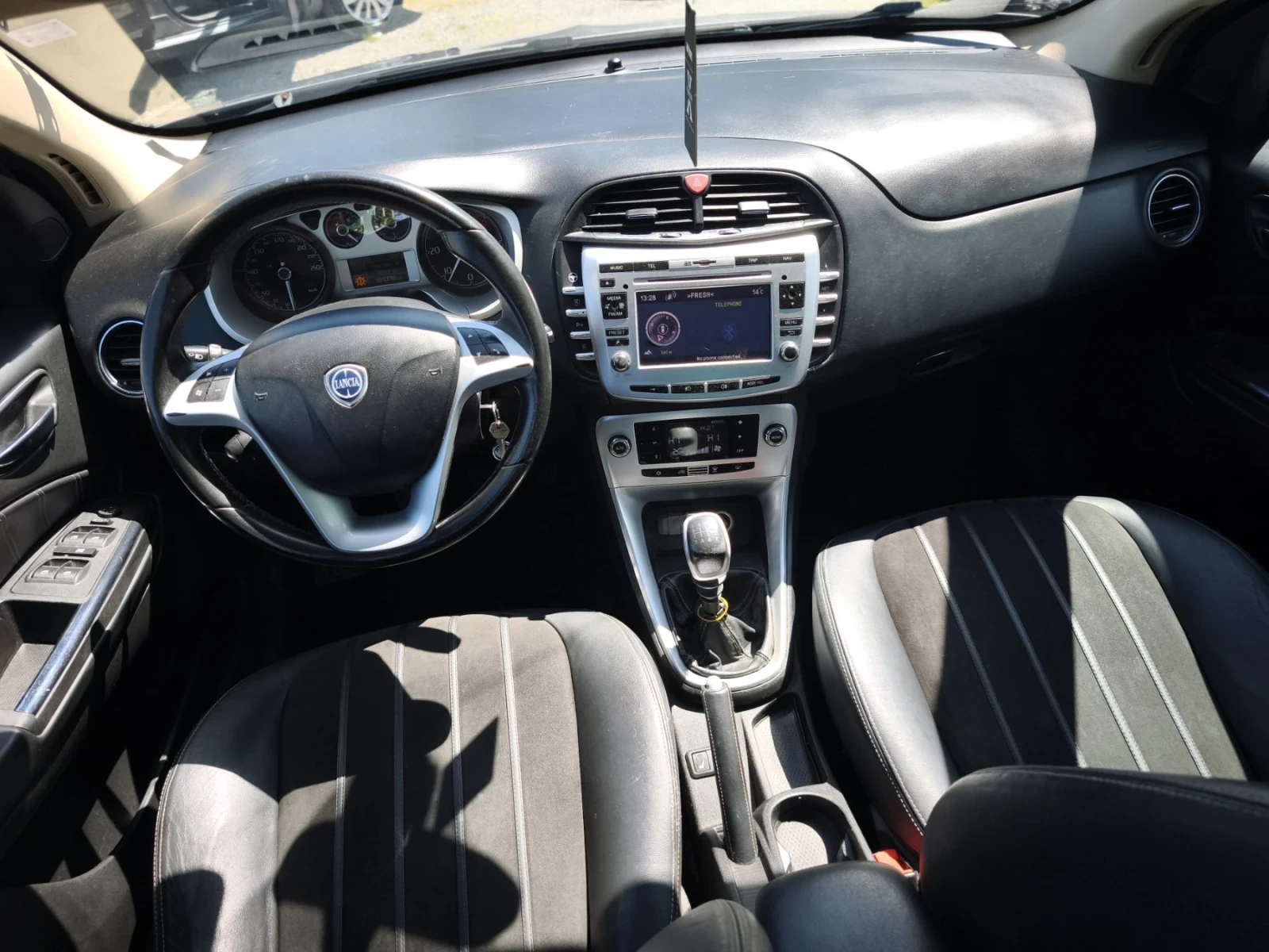 Lancia Delta 1.6m-jet-16v-120к.с Регистрирана! - изображение 9