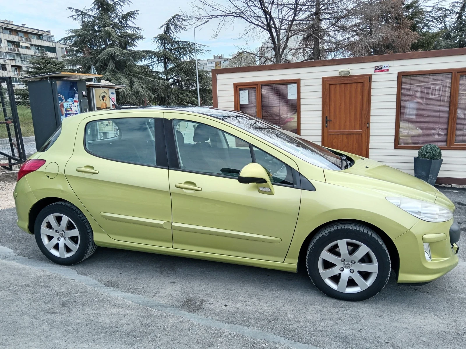 Peugeot 308 1.6i-120к.с.АВТОМАТИК - изображение 4