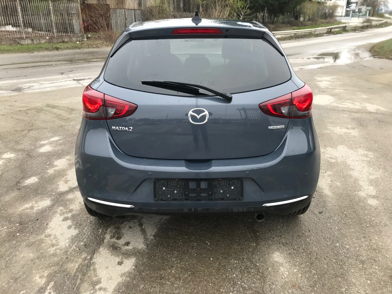 Mazda 2 1.5I HYBRID  - изображение 4