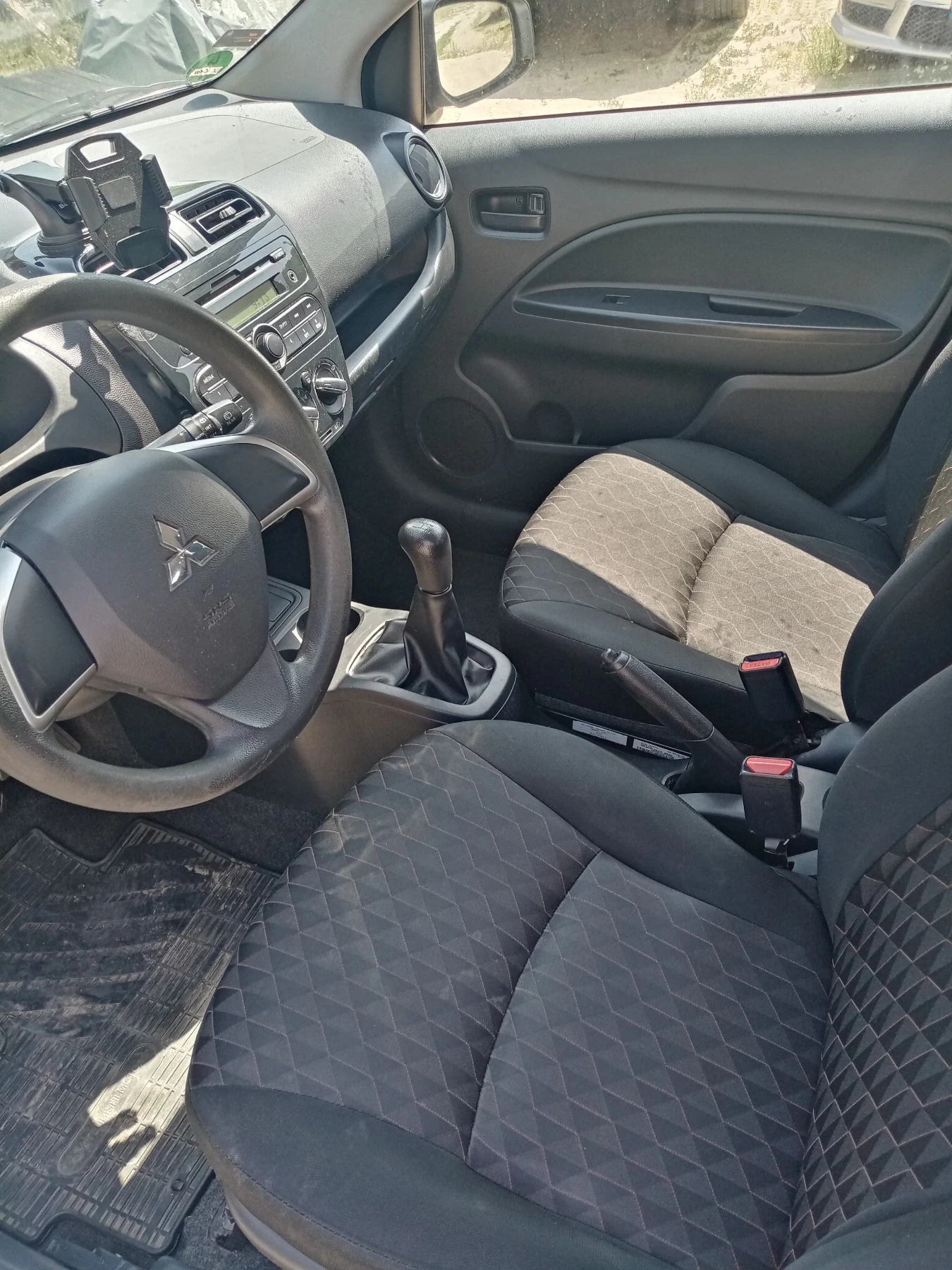 Mitsubishi Space star 1.0 - изображение 5