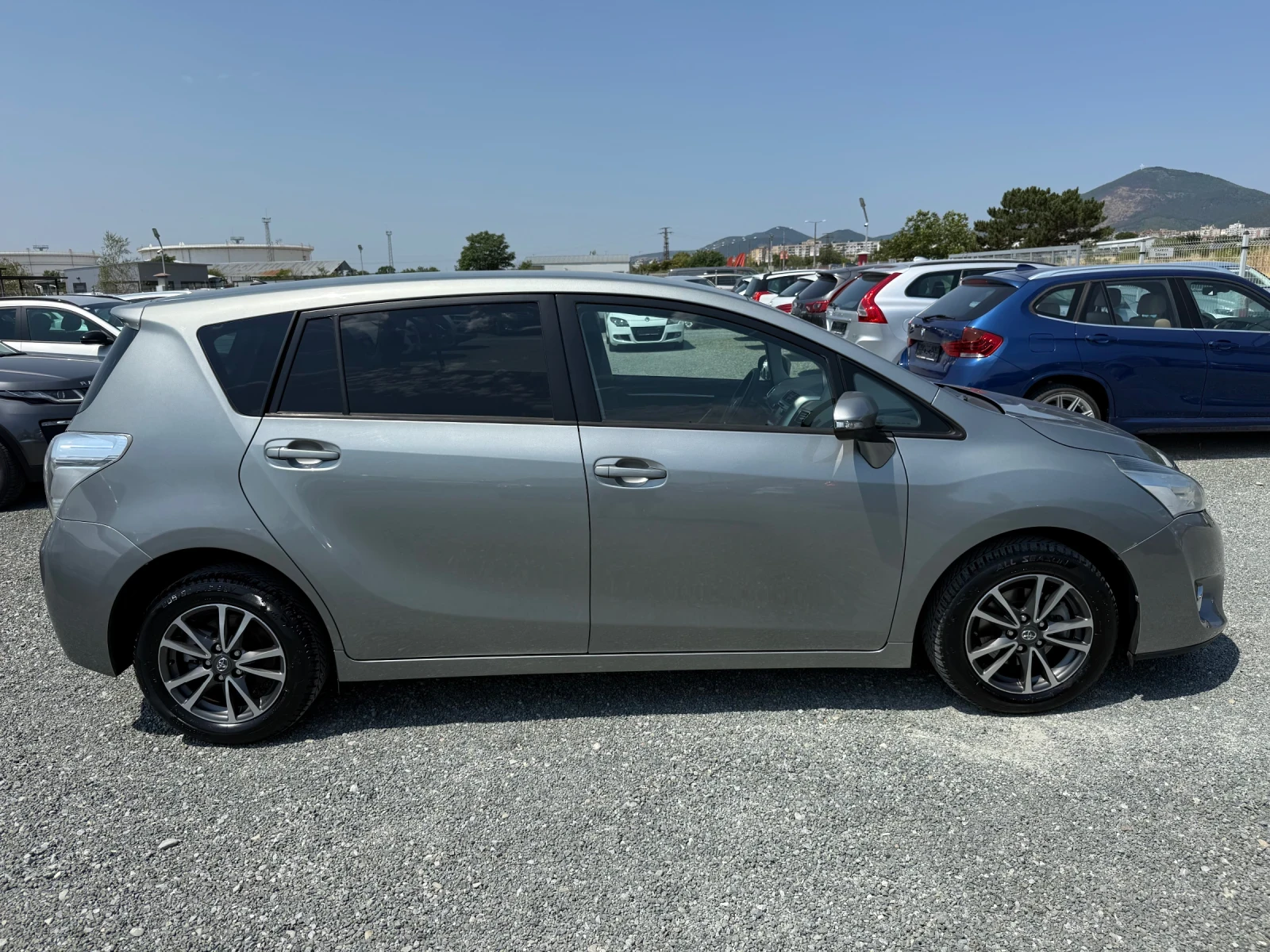 Toyota Verso (KATO НОВА)^(7-МЕСТА) - изображение 4