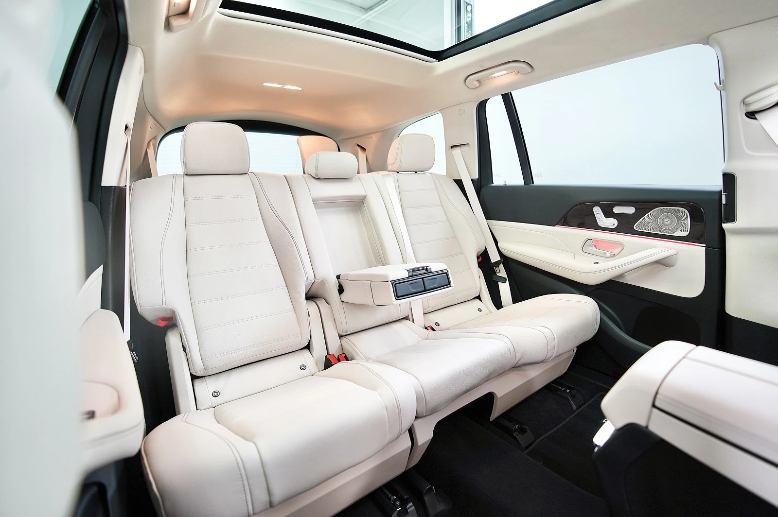 Mercedes-Benz GLS 450 AMG Advanced-PLUS / NEW MODEL/ PANO/5+ 2/ | Mobile.bg   16