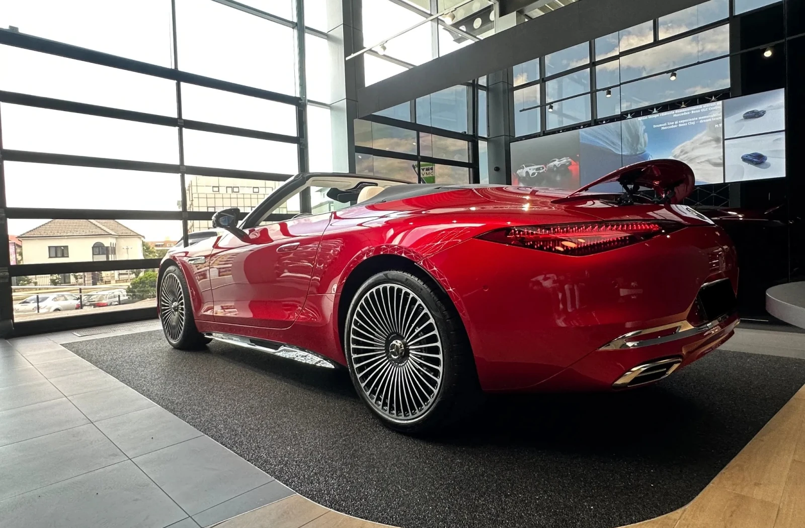 Mercedes-Benz Maybach 680 Monogram Series - изображение 6