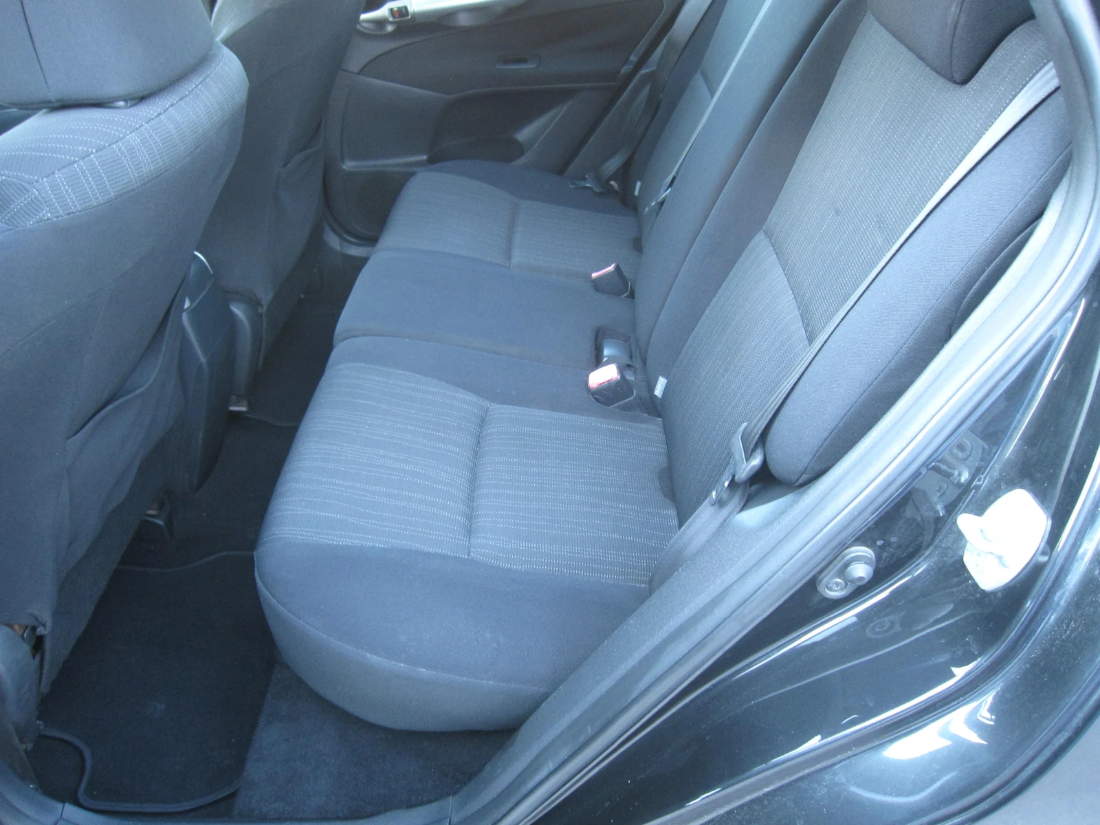 Toyota Auris 1, 6 vvt-i - изображение 10