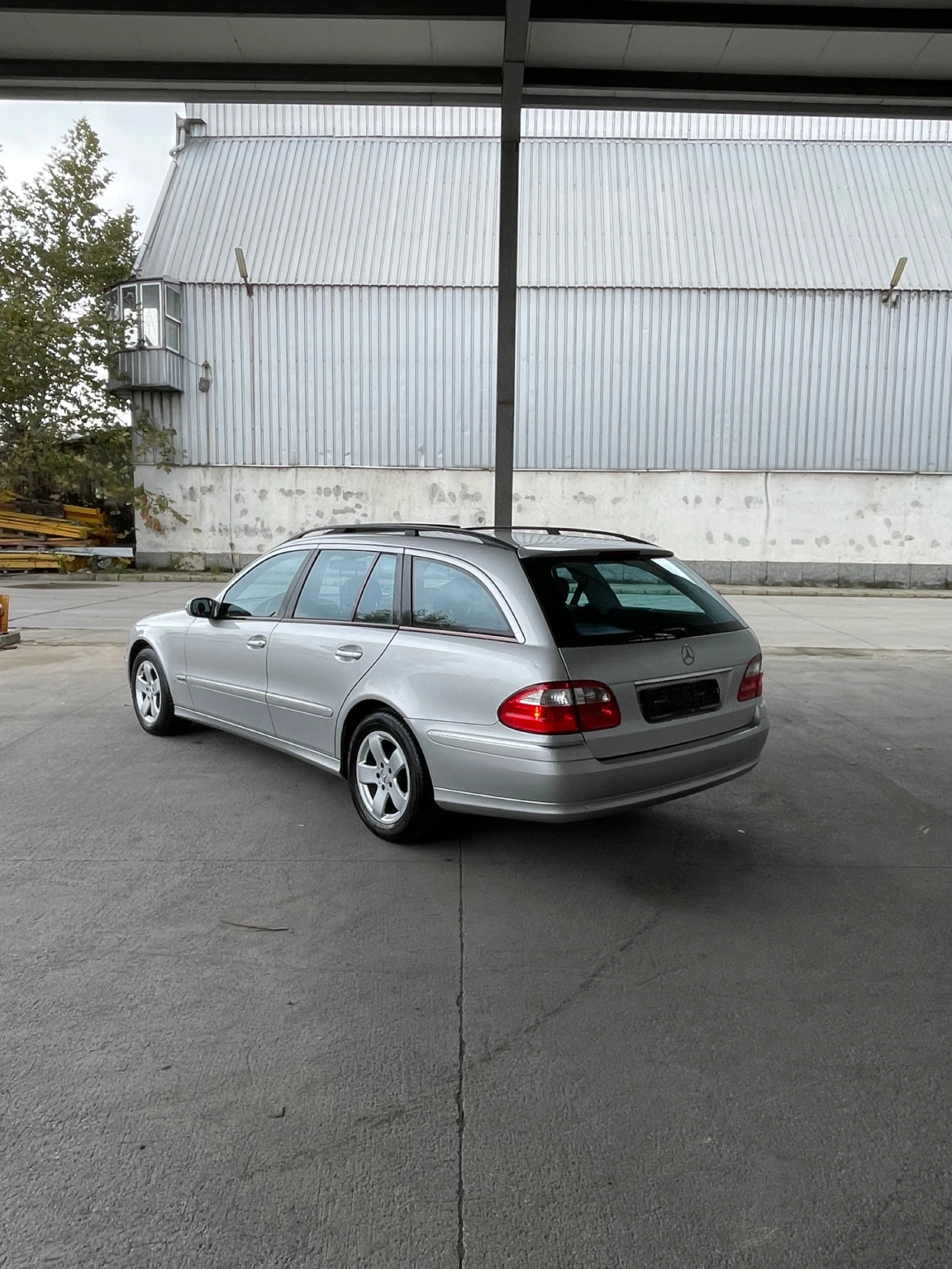 Mercedes-Benz E 320 Avangarde стария двигател - изображение 2