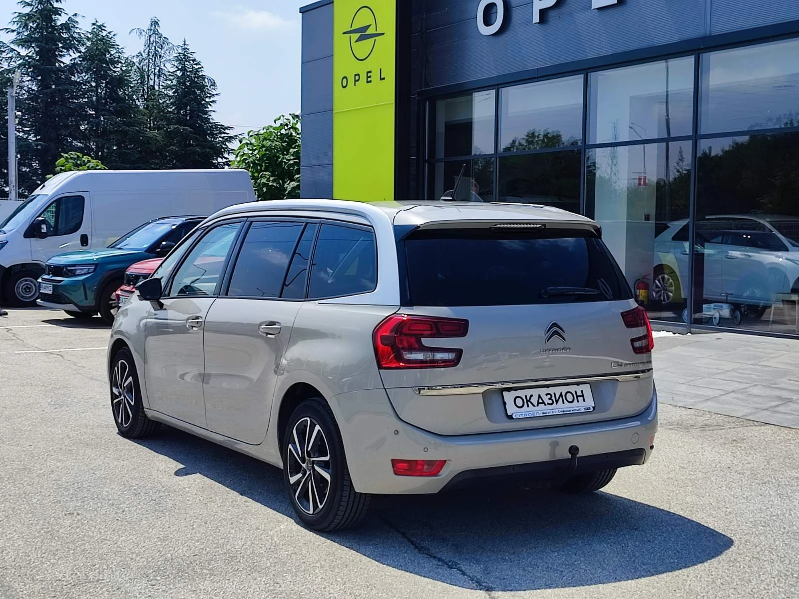 Citroen C4 Grand Spacetourer Shine 1.5 Diesel (130hp) AT8, снимка 8 - Автомобили и джипове - 52400803