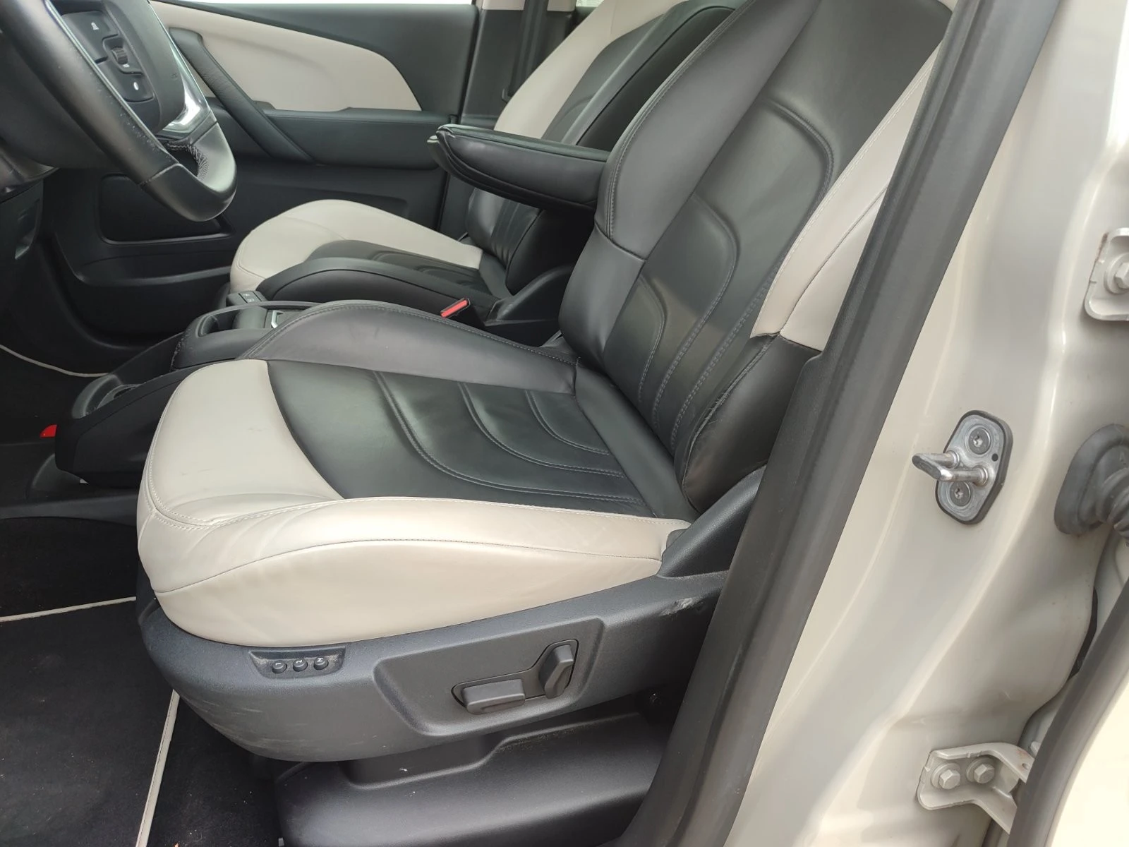 Citroen C4 Grand C4 Spacetourer  Shine 1.5 Diesel (130hp) AT8 | Mobile.bg   11