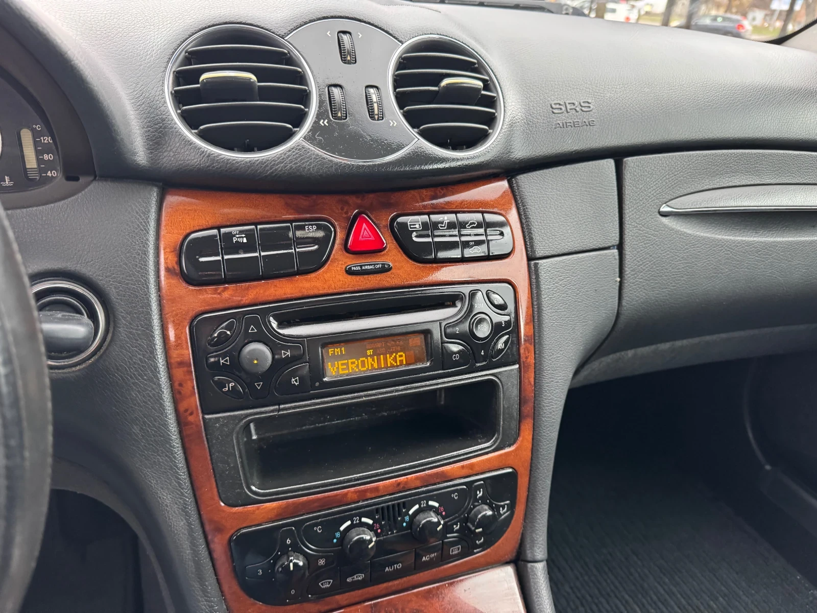 Mercedes-Benz CLK 270CDI - изображение 7