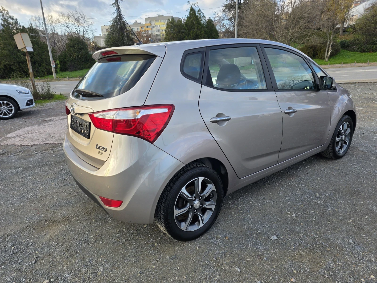 Hyundai Ix20 1.6 D EURO 6B  | Mobile.bg   5