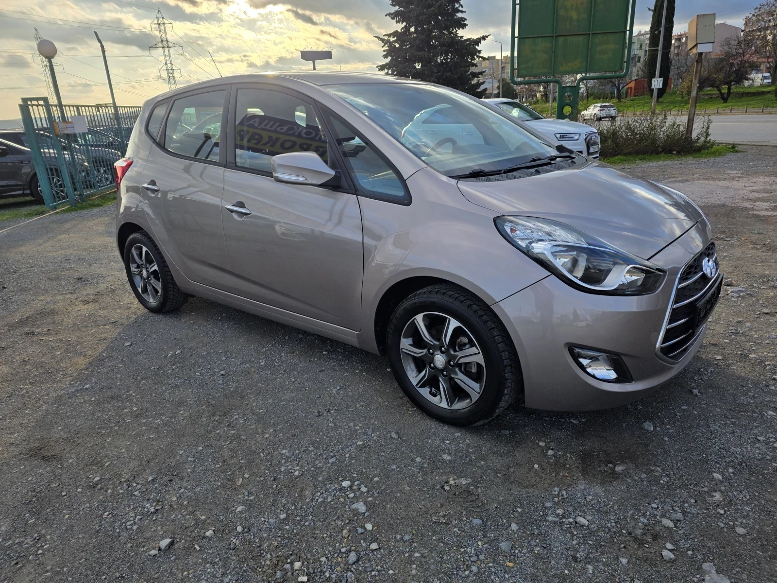 Hyundai Ix20 1.6 D EURO 6B  | Mobile.bg   3