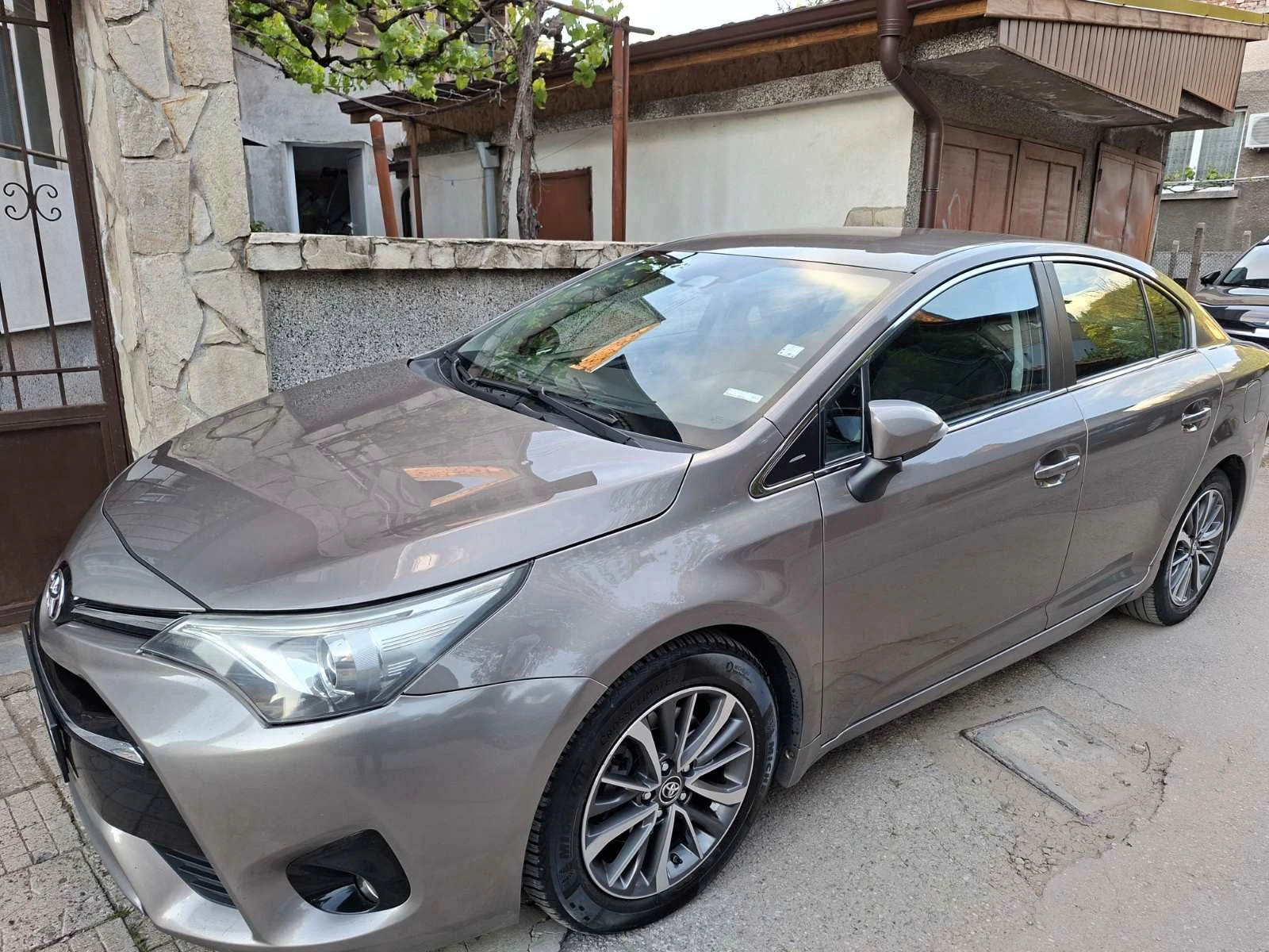 Toyota Avensis, снимка 3 - Автомобили и джипове - 54417054
