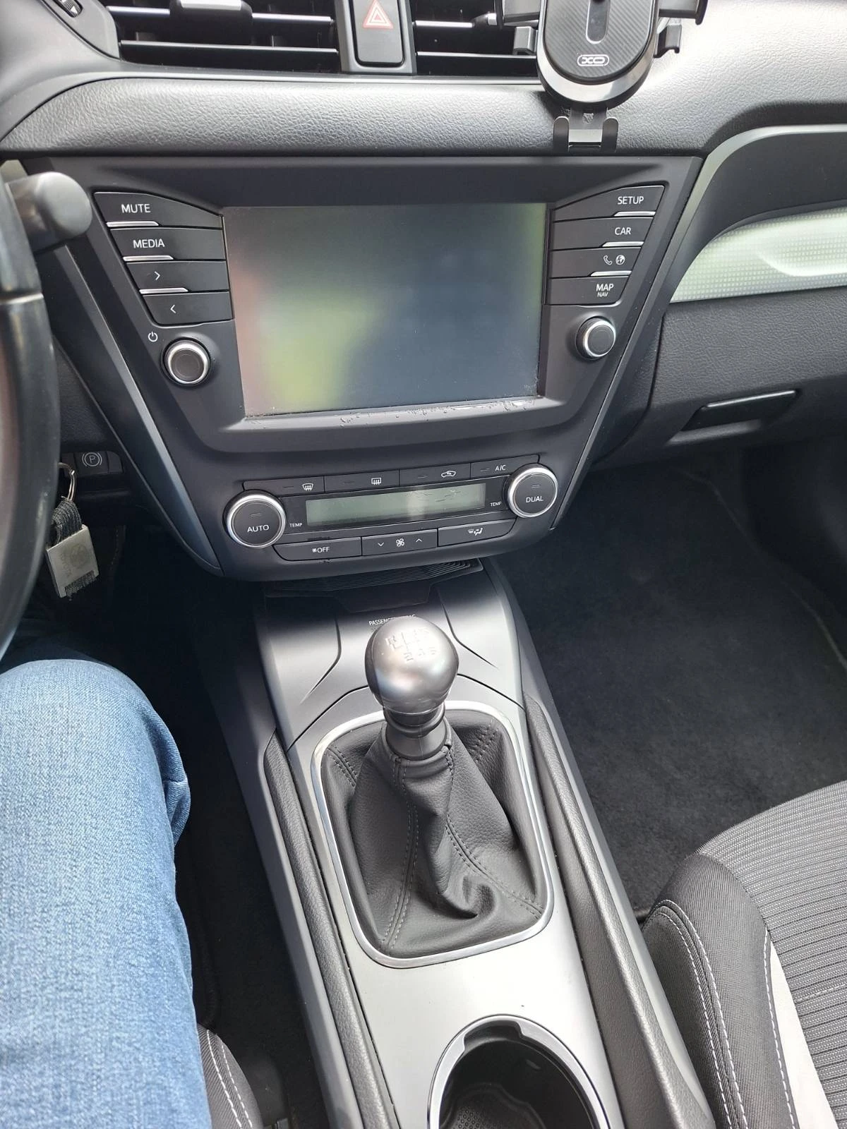 Toyota Avensis, снимка 7 - Автомобили и джипове - 54417054