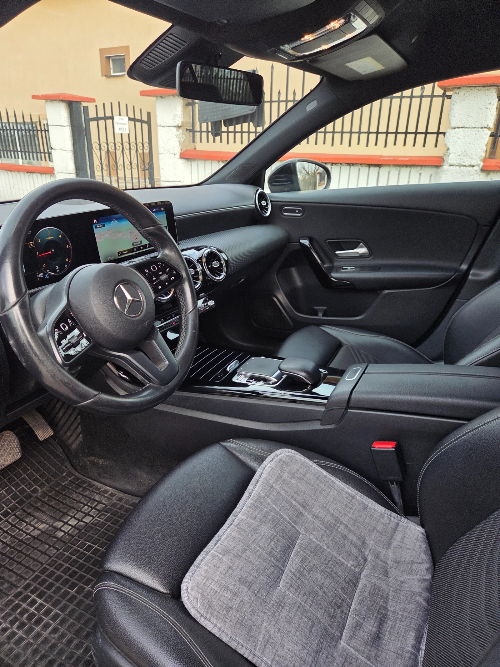 Mercedes-Benz A 180, снимка 11 - Автомобили и джипове - 54183915