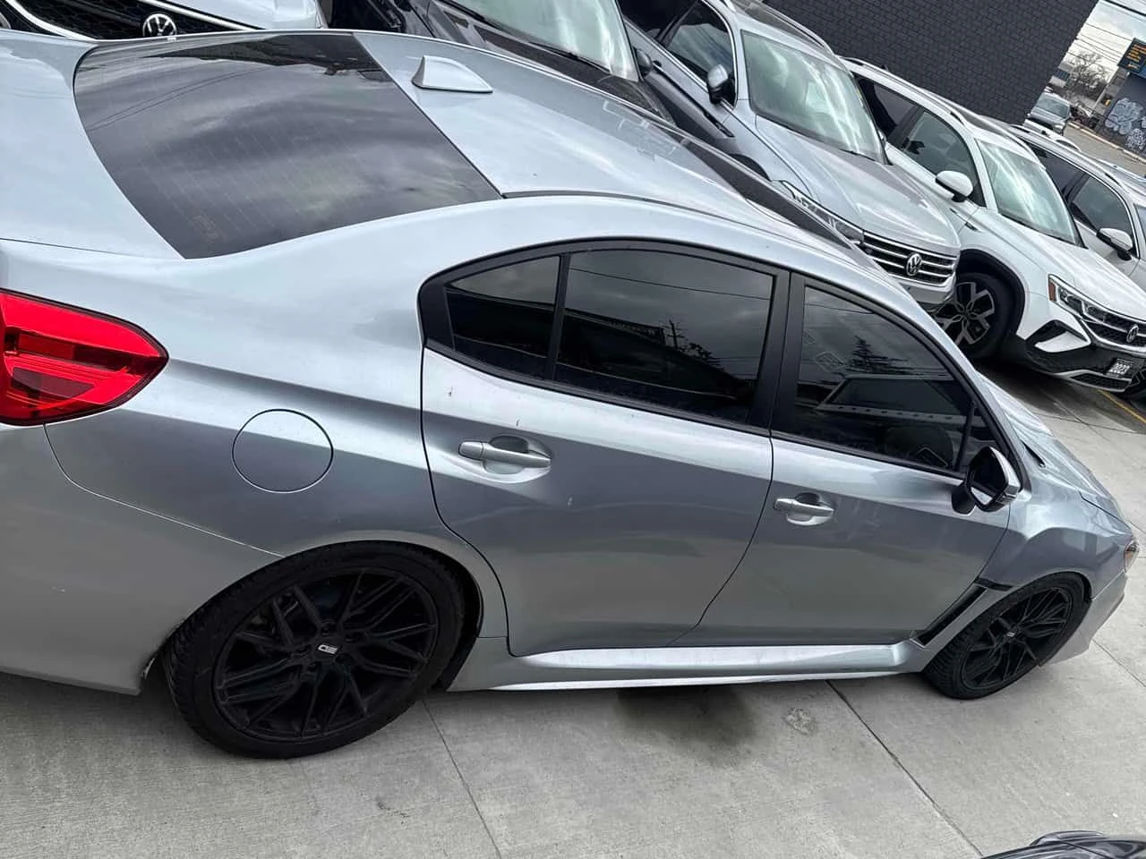 Subaru WRX SPORT TECH| ПОДГРЕВИ| ШИБИДАХ| HAR/KARDON| 2 КЛЮЧА, снимка 4 - Автомобили и джипове - 54414467