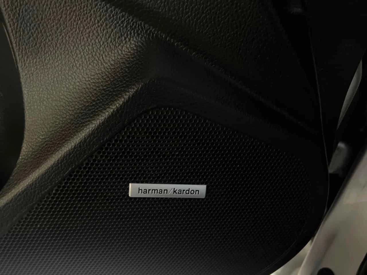 Subaru WRX SPORT TECH| ПОДГРЕВИ| ШИБИДАХ| HAR/KARDON| 2 КЛЮЧА, снимка 14 - Автомобили и джипове - 54414467