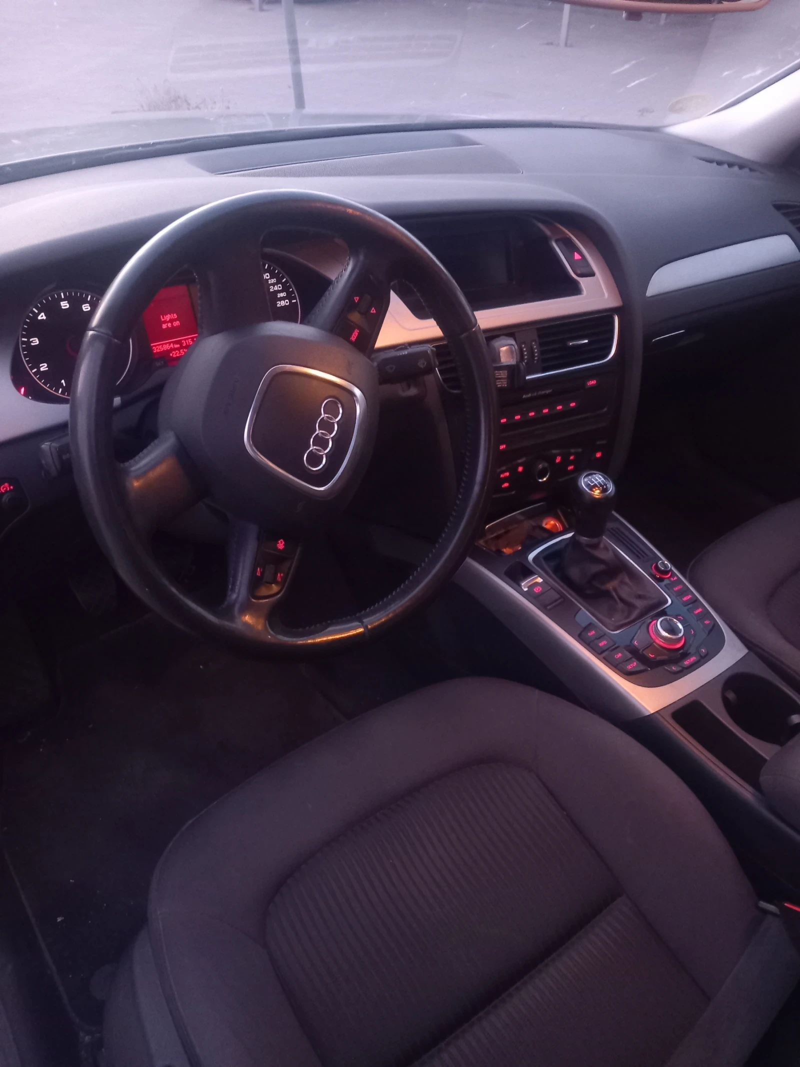 Audi A4, снимка 3 - Автомобили и джипове - 54668429