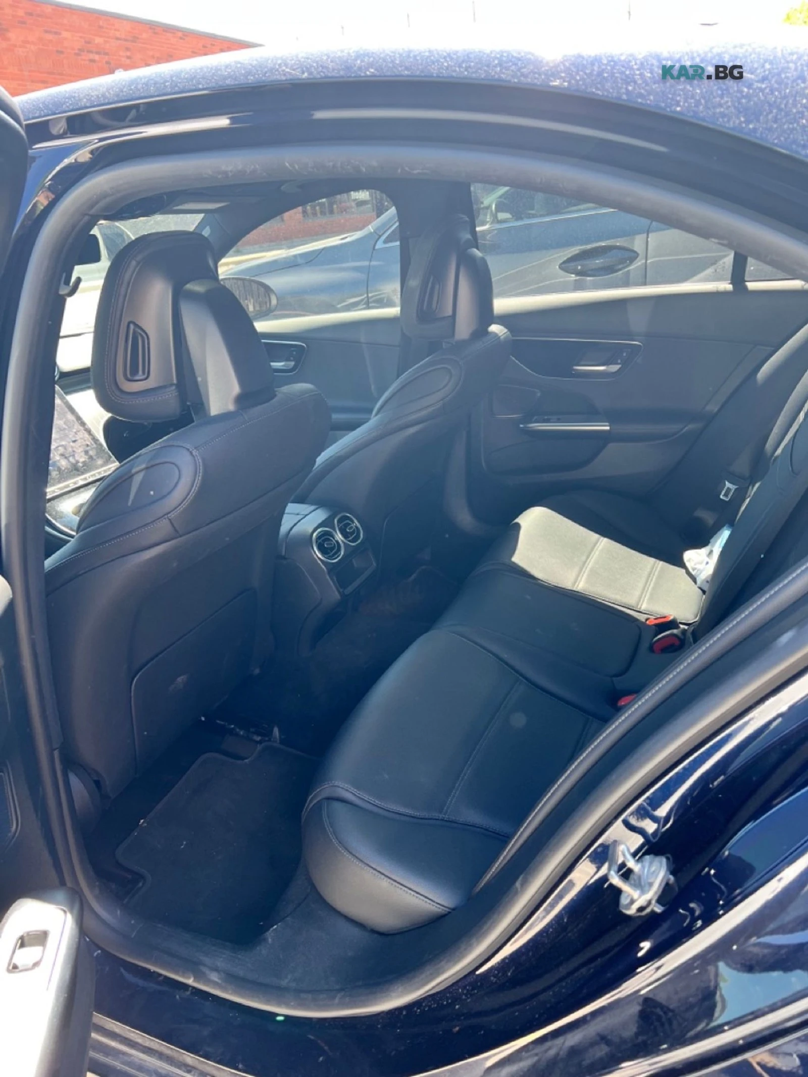 Mercedes-Benz C 300 4MATIC АВТОКРЕДИТ ЦЕНА ДО БЪЛГАРИЯ, снимка 12 - Автомобили и джипове - 54750102