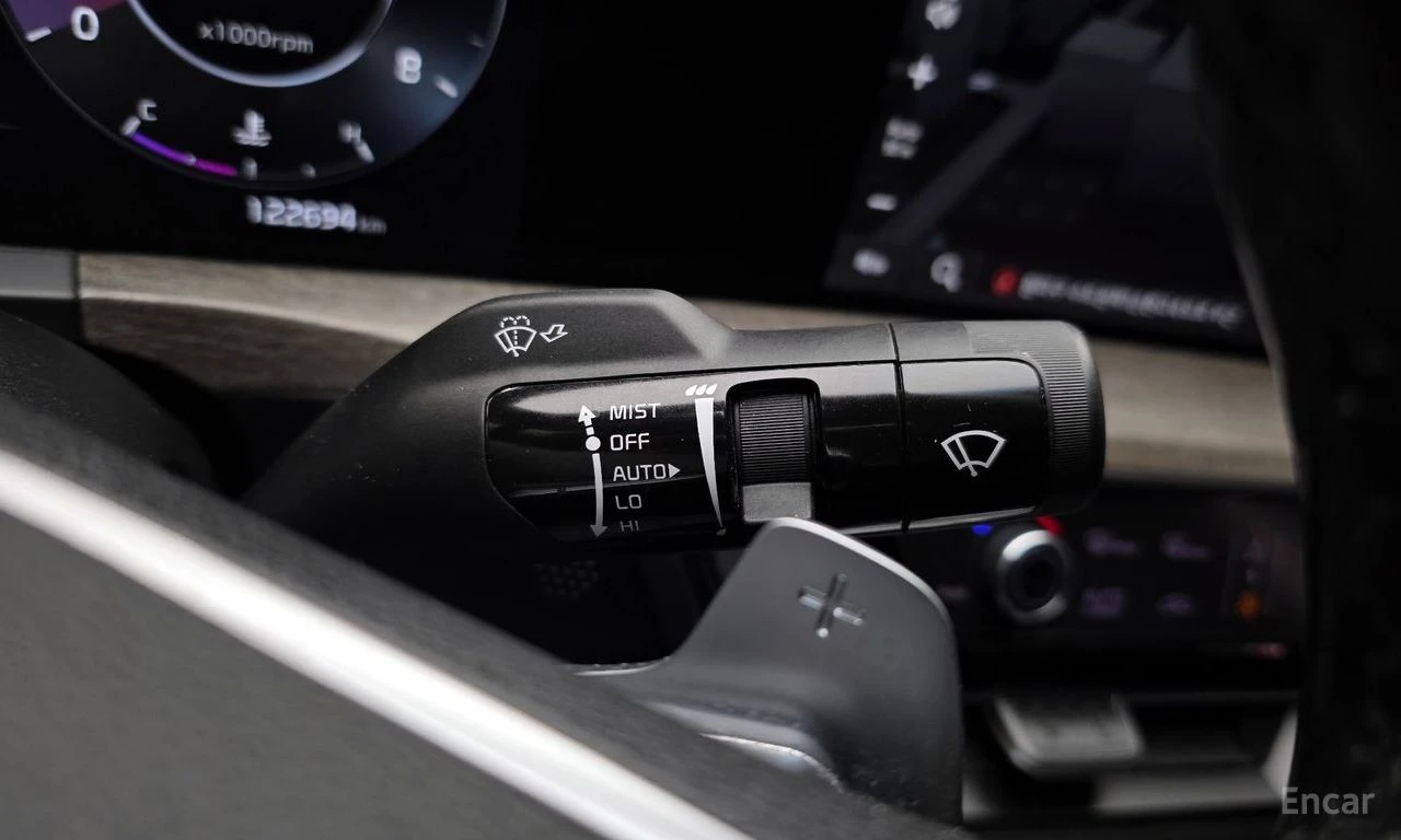 Kia K8 3.5* LPG* ПОДГРЕВ* ОБДУХВАНЕ* LANE* ASSIST* , снимка 13 - Автомобили и джипове - 55097772
