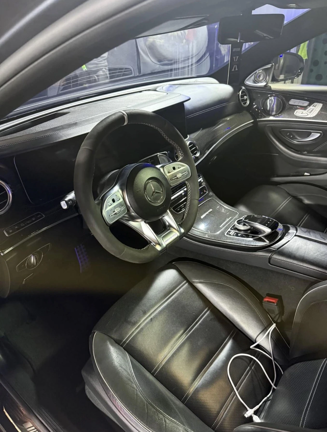 Mercedes-Benz E 63 AMG, снимка 9 - Автомобили и джипове - 55213320