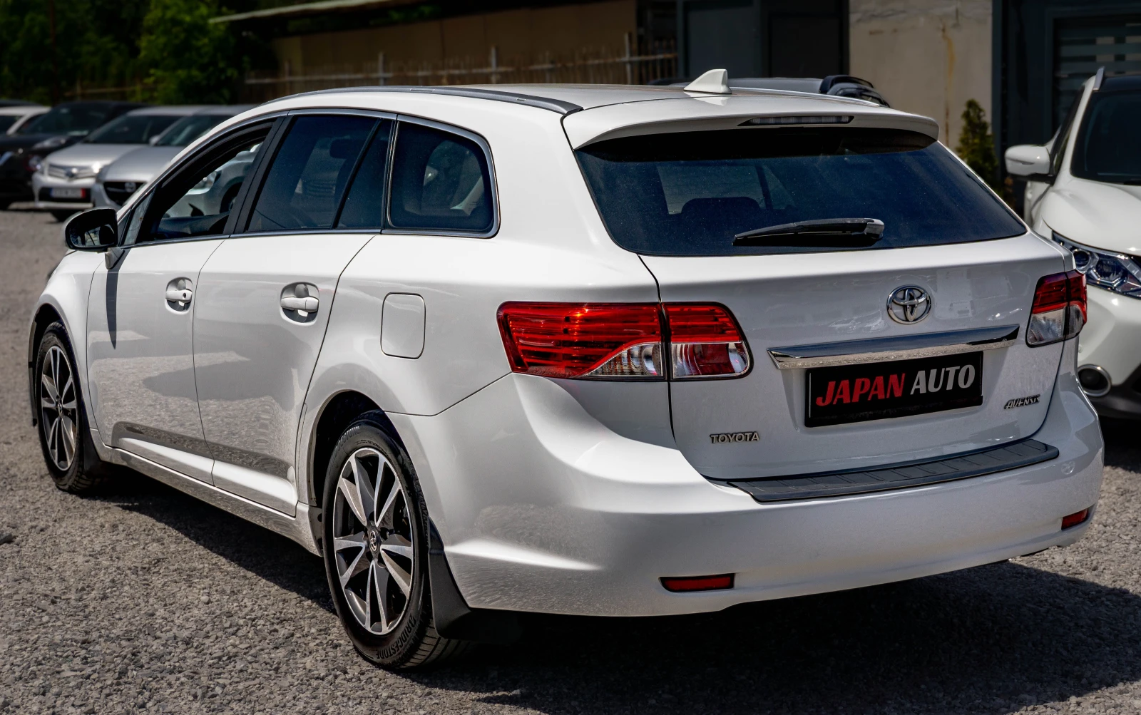 Toyota Avensis 1.8 бензин 147к.с. Face! ТОП! С ГАРАНЦИЯ! , снимка 6 - Автомобили и джипове - 55298491