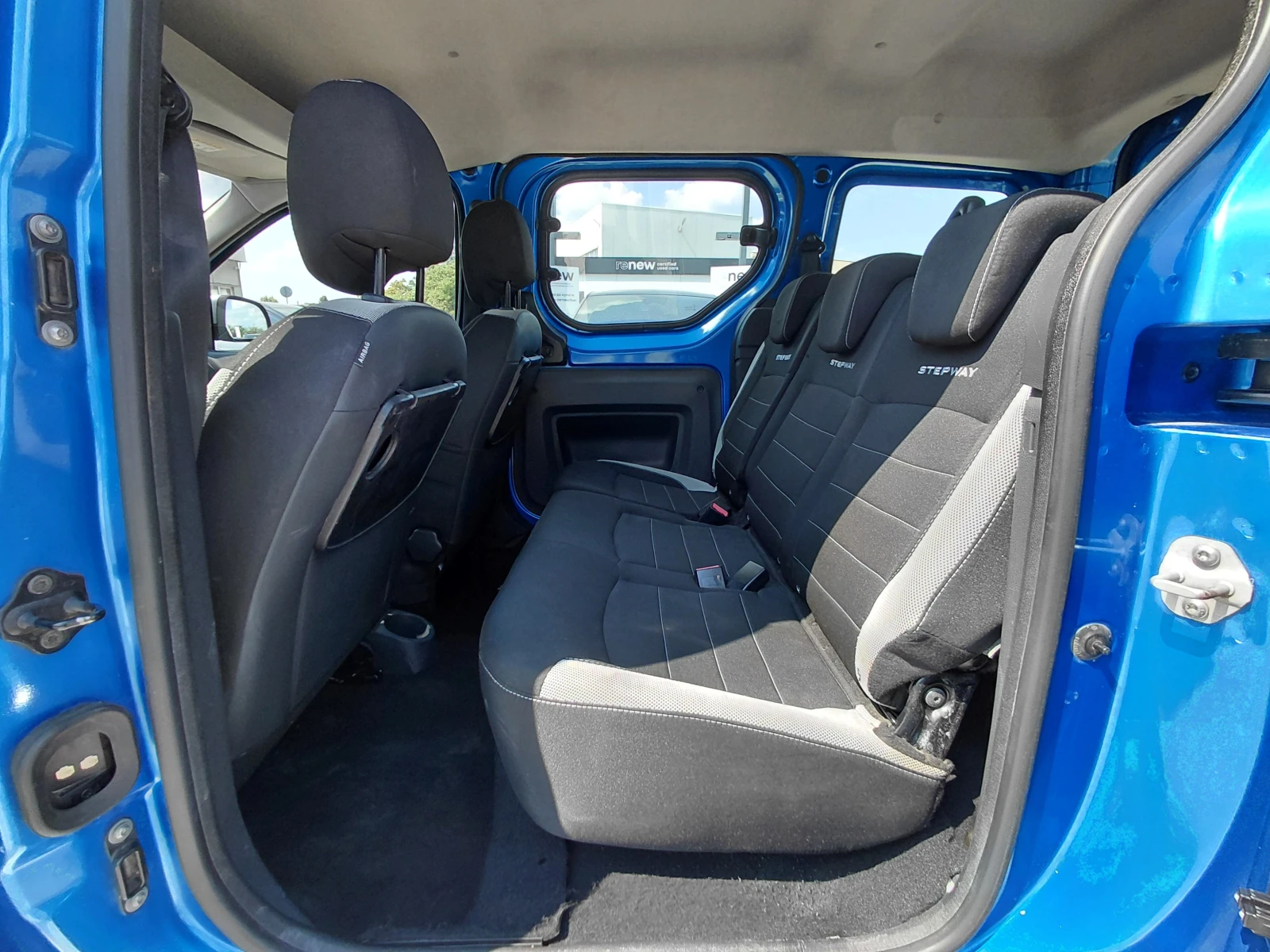Dacia Dokker 1.5 dCi/95к.с/Stepway, снимка 16 - Автомобили и джипове - 55616043