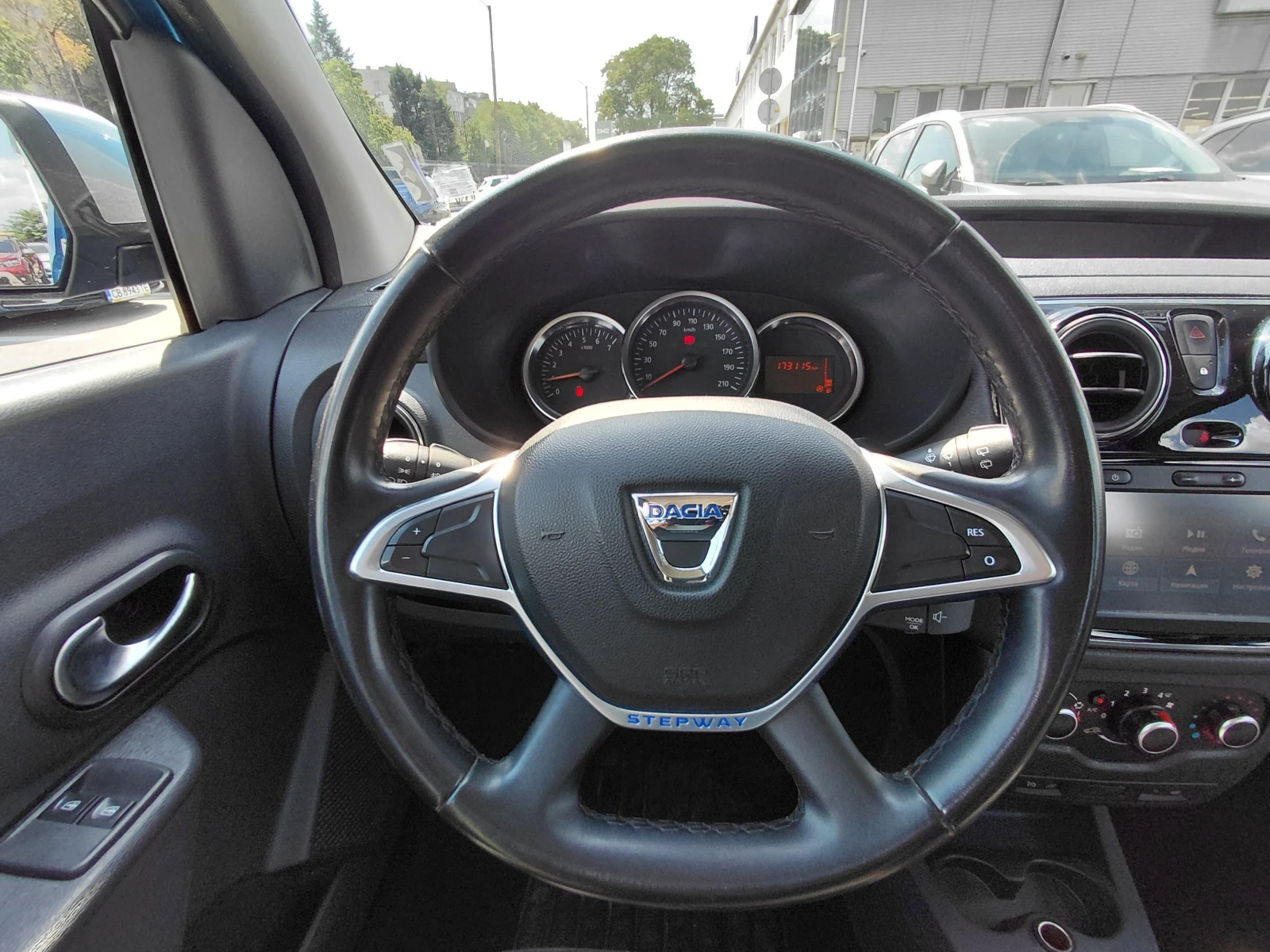 Dacia Dokker 1.5 dCi/95к.с/Stepway, снимка 9 - Автомобили и джипове - 55616043