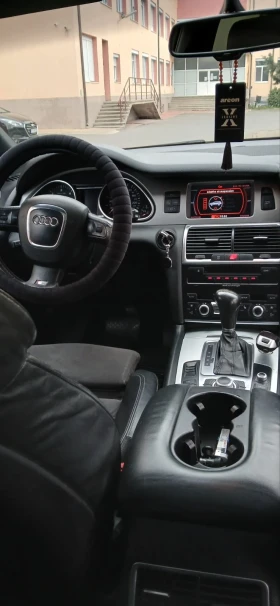 Audi Q7 - 13500 € / 26403.70 лв. - 76127432 5