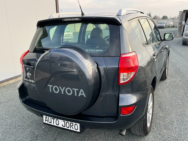 Toyota Rav4 2.2D4D-136к.с.6скорости, снимка 4 - Автомобили и джипове - 48416639