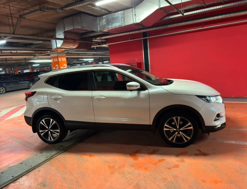 Nissan Qashqai 1.2 DiG-T N Connect, снимка 3 - Автомобили и джипове - 48732149