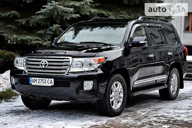 Toyota Land cruiser 200 V8, снимка 1 - Автомобили и джипове - 29034620