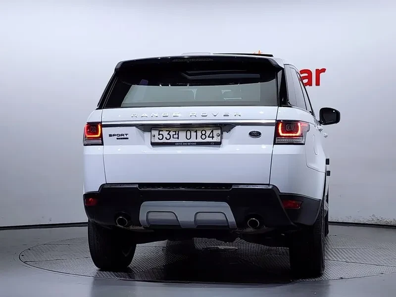 Land Rover Range Rover Sport 3.0, снимка 4 - Автомобили и джипове - 54500105