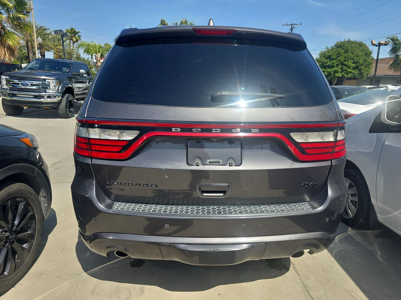 Dodge Durango 5.7 HEMI* AWD* 8ZF* Distronic* Подгрев* Обдух*  - изображение 5