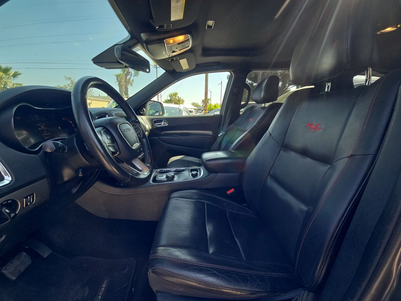 Dodge Durango 5.7 HEMI* AWD* 8ZF* Distronic* Подгрев* Обдух*  - изображение 8