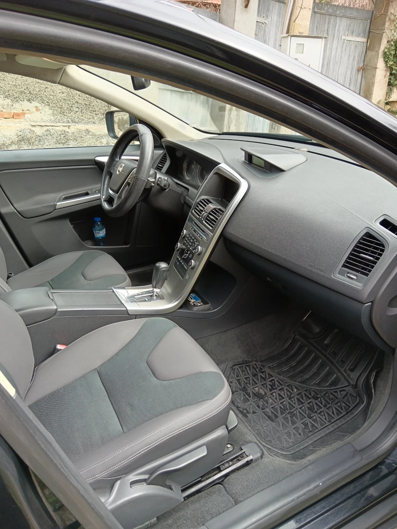 Volvo XC60 D5 AWD  | Mobile.bg   14