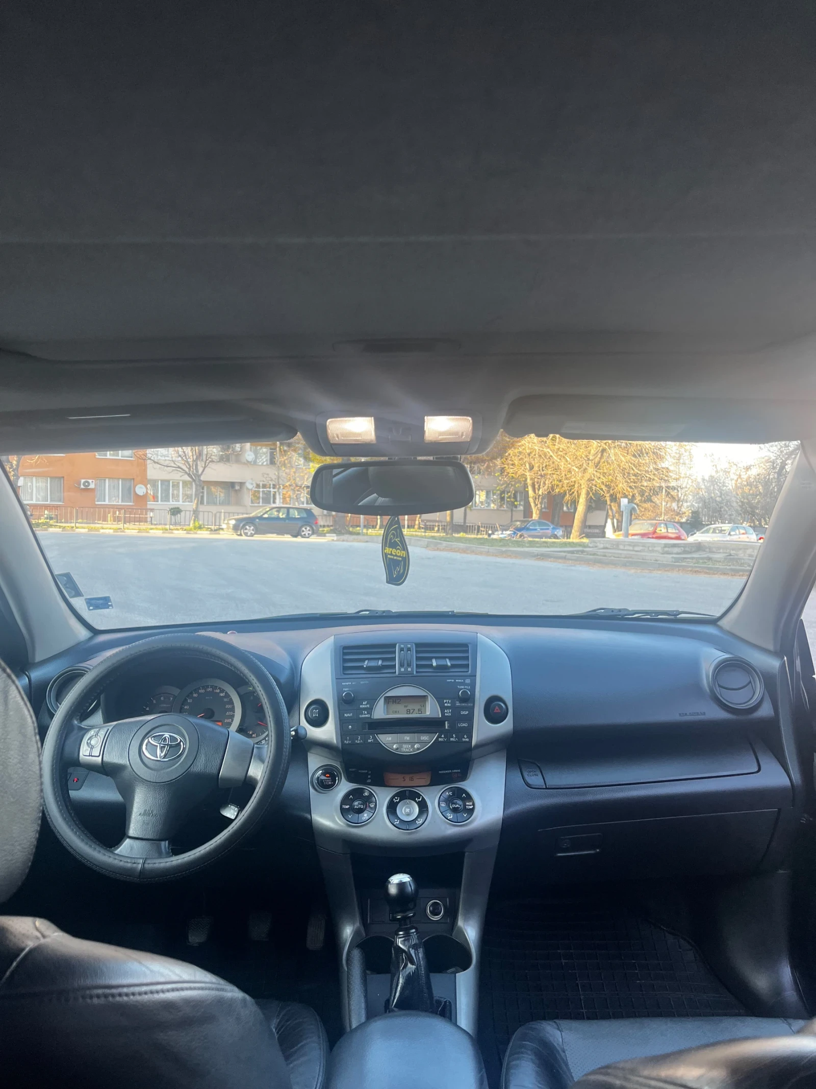 Toyota Rav4  - изображение 6
