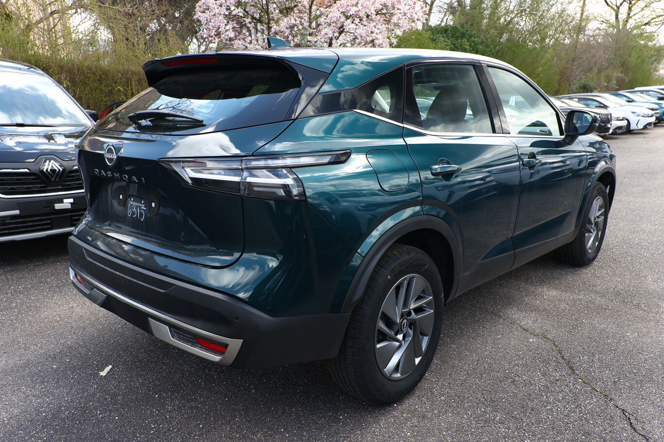 Nissan Qashqai, снимка 2 - Автомобили и джипове - 54341257