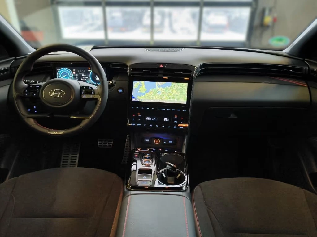 Hyundai Tucson PHEV/265HP/N-LINE/4WD/CAM/NAVI/DIGI/491q, снимка 8 - Автомобили и джипове - 55310333