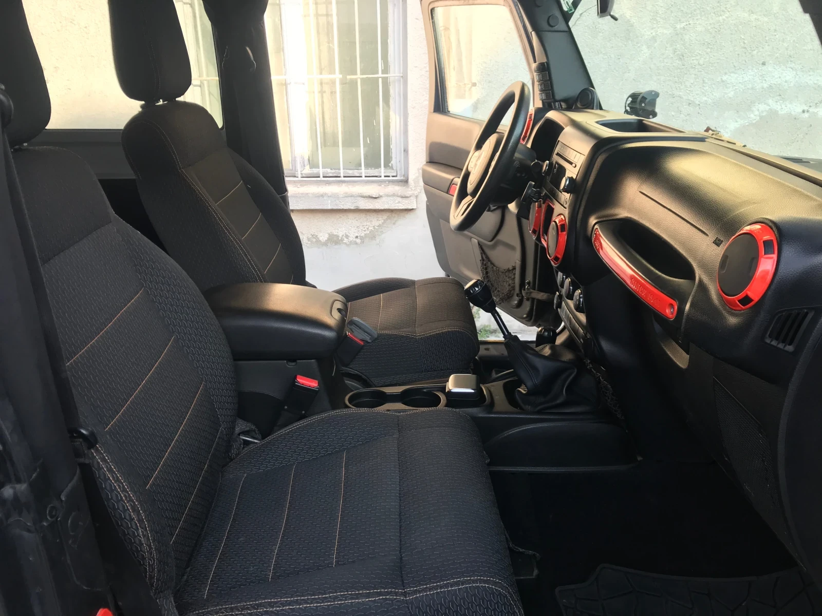 Jeep Wrangler Сахара Спорт, снимка 9 - Автомобили и джипове - 56728743