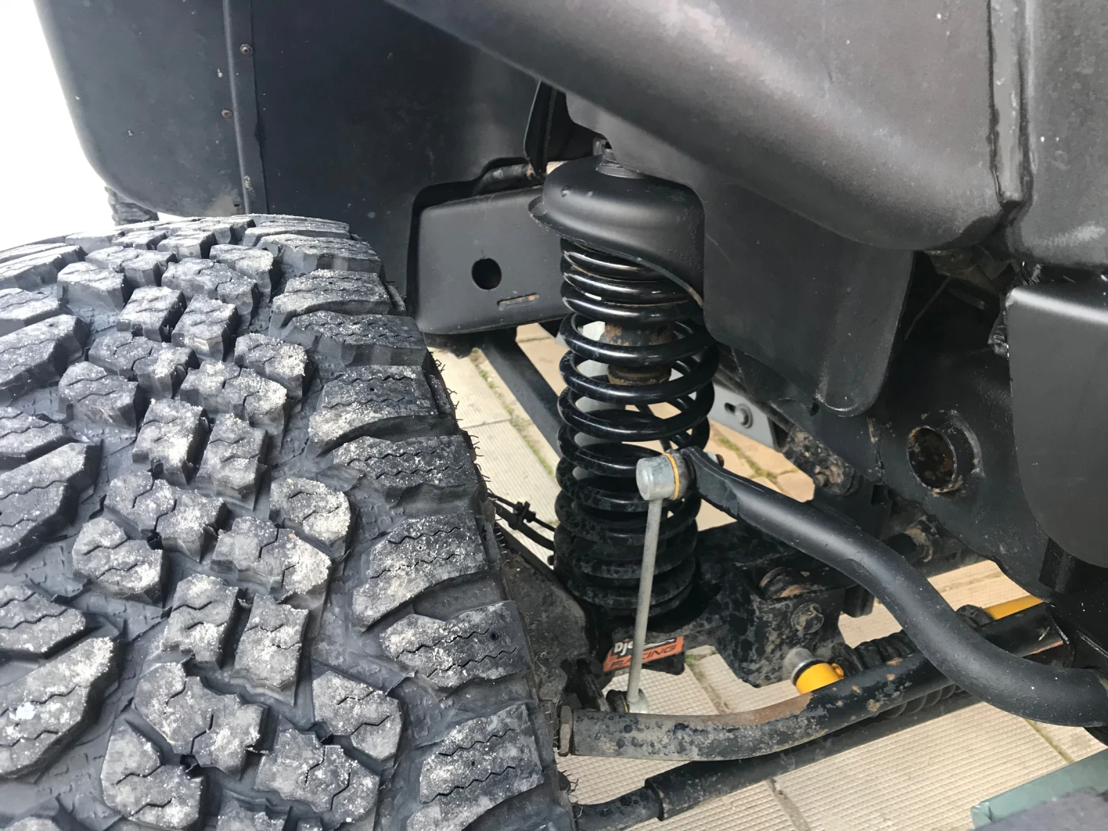 Jeep Wrangler Сахара Спорт, снимка 8 - Автомобили и джипове - 56728743