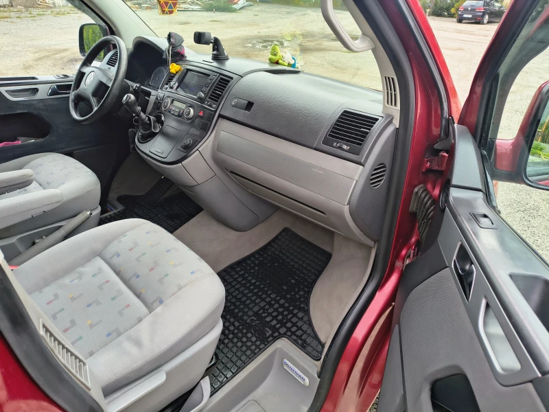 VW T5 1.9tdi 105 мултиван, снимка 10 - Бусове и автобуси - 52041981