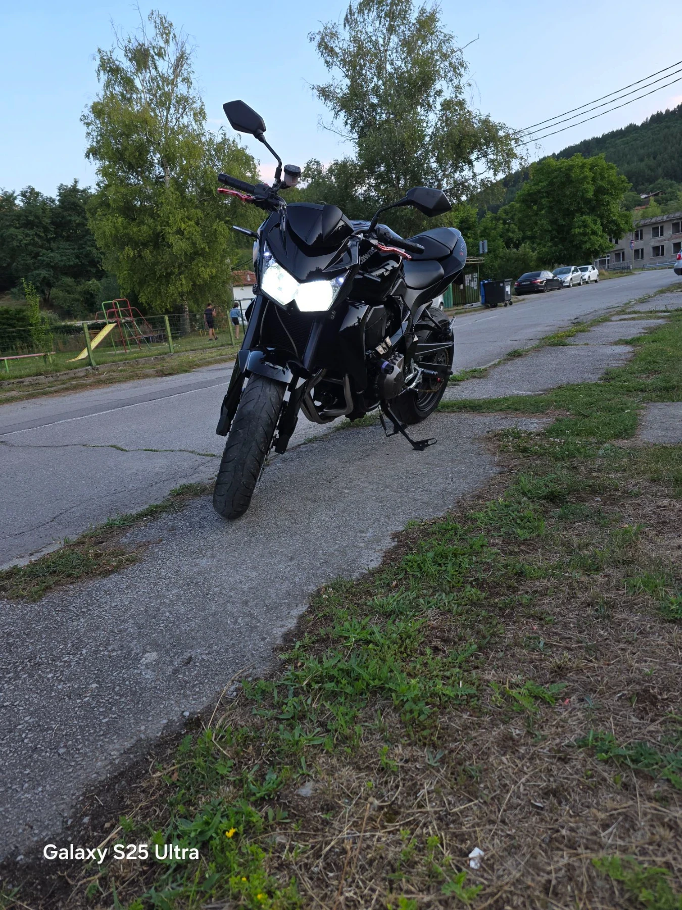 Kawasaki Z, снимка 9 - Мотоциклети и мототехника - 55746288