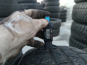 Гуми Зимни 225/55R17, снимка 8