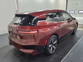 BMW iX XDRIVE50| PANO| HEAD-UP| 360 КАМЕРИ| CARFAX| , снимка 3